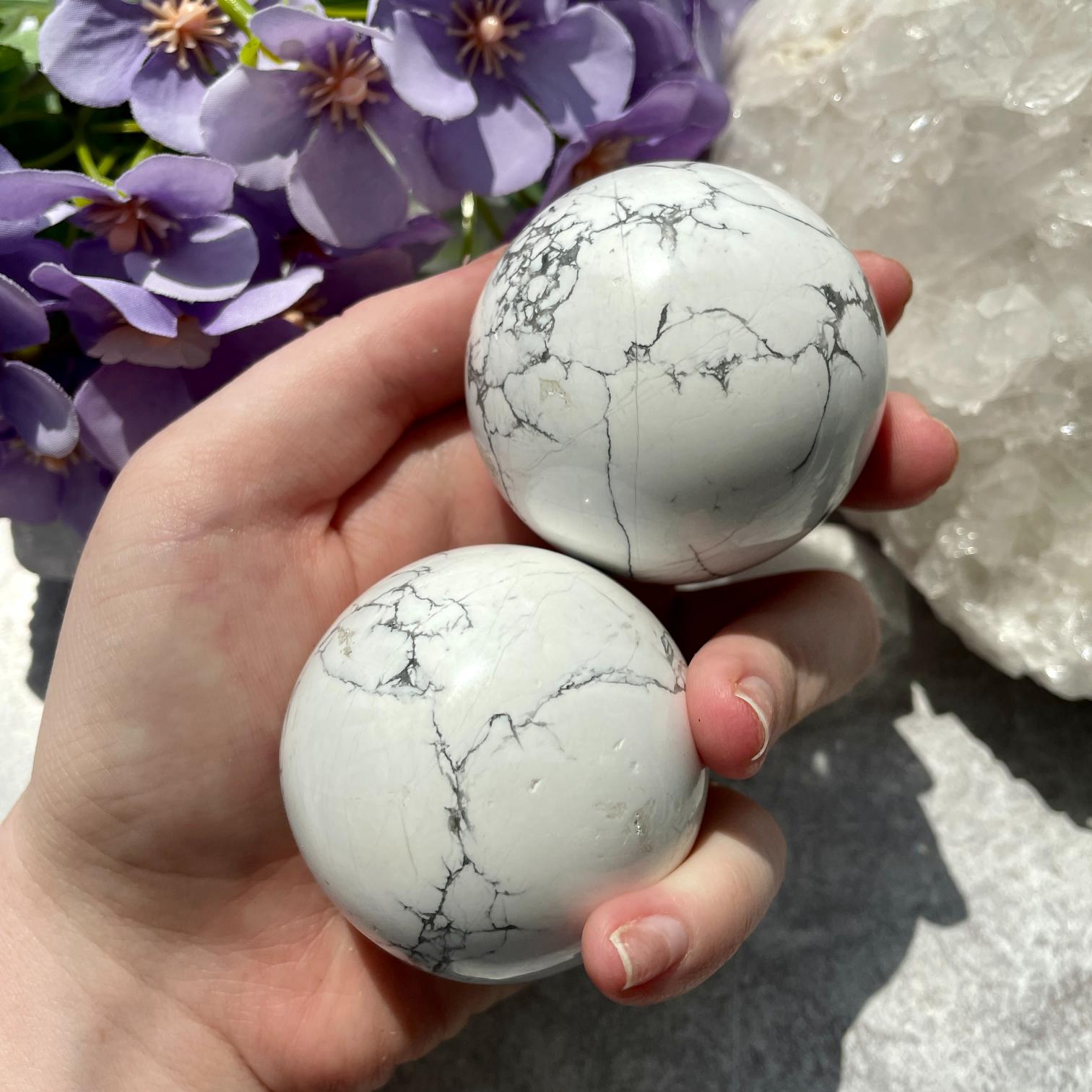 Howlite Sphere 5cm - 1pc Howlite Sphere 5cm - 1pc